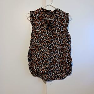 SWEET RAIN FLORAL TANK BLOUSE. SIZE MEDIUM.